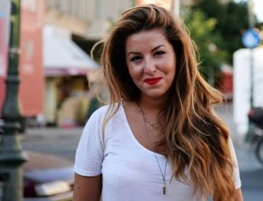 «Ζωάρα» κάνει η δημοσιογράφος Αναστασία Γιάμαλη στη ΔΕΘ